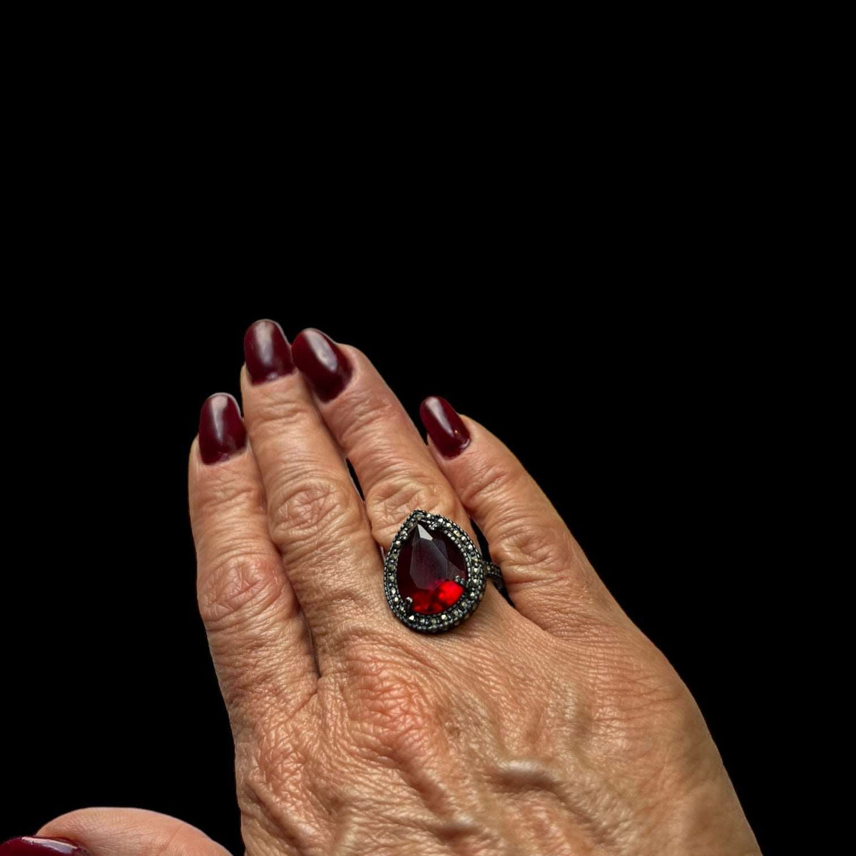 Anillo Drop Pav Rojo Rubí Anillos de Joyería Regina Castillo
