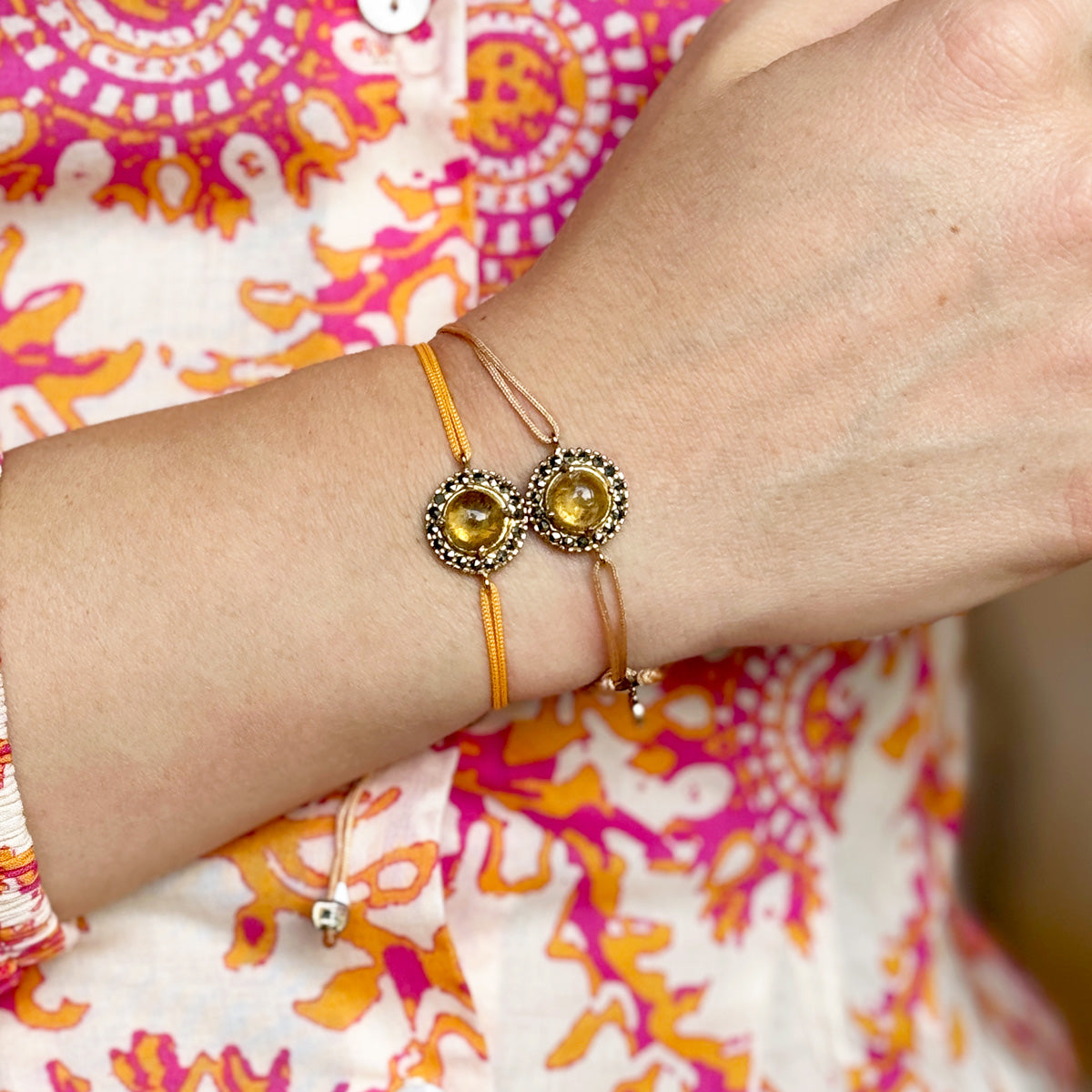 PULSERA HILO Pulseras de Joyería Regina Castillo
