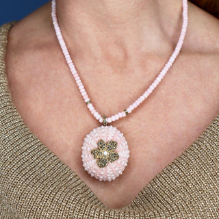 Collar Flor en concha rosa Collares de Joyería Regina Castillo