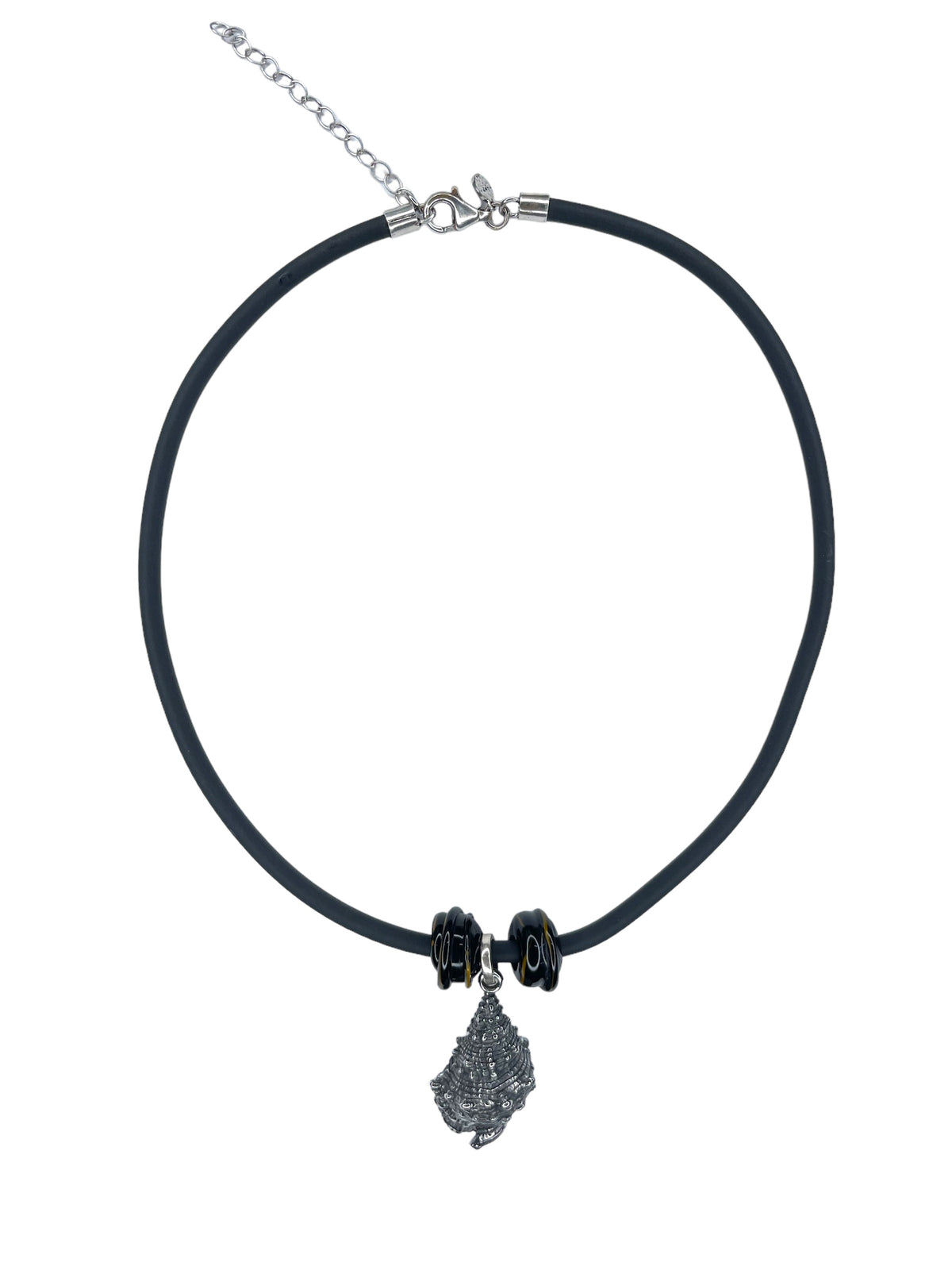 COLLAR CUERO + DIJE CARACOL Collares de Joyería Regina Castillo