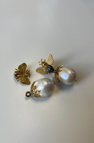 Bee I + Drop Garry Baroque Pearl Earring